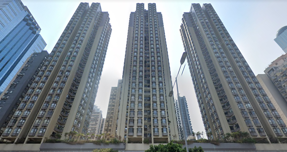 西營盤高樂花園兩房連天台特色戶以700萬元易手，造價較2年前同類成交價平160萬元或19%。