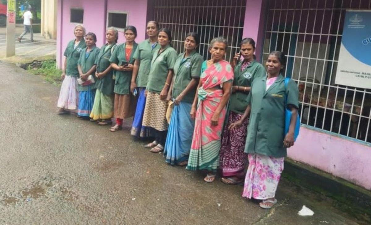 印度11名清潔女工，集資買彩券捧走1億盧比。(網上圖片)