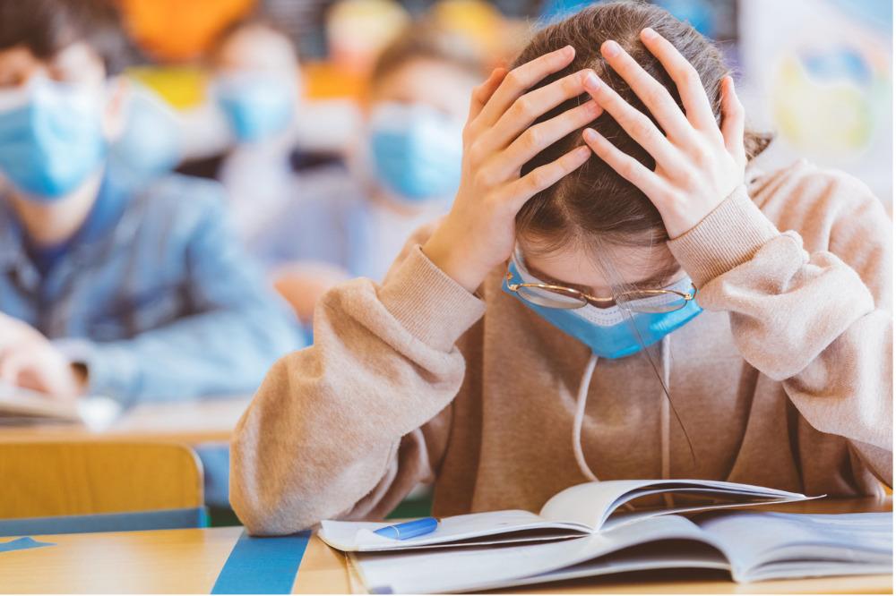 疫情後閱讀成績差，美國至少16個州要求學生重讀三年班。(網上圖片)