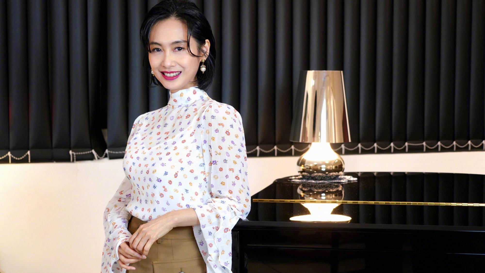 朱茵相隔13年再拍港劇 任ViuTV新劇《反起跑線聯盟2》女主角