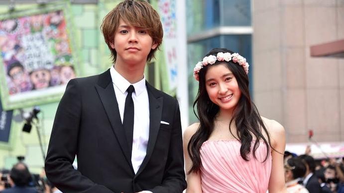 土屋太鳳榮升人母 與片寄涼太今日同時發文親自報喜