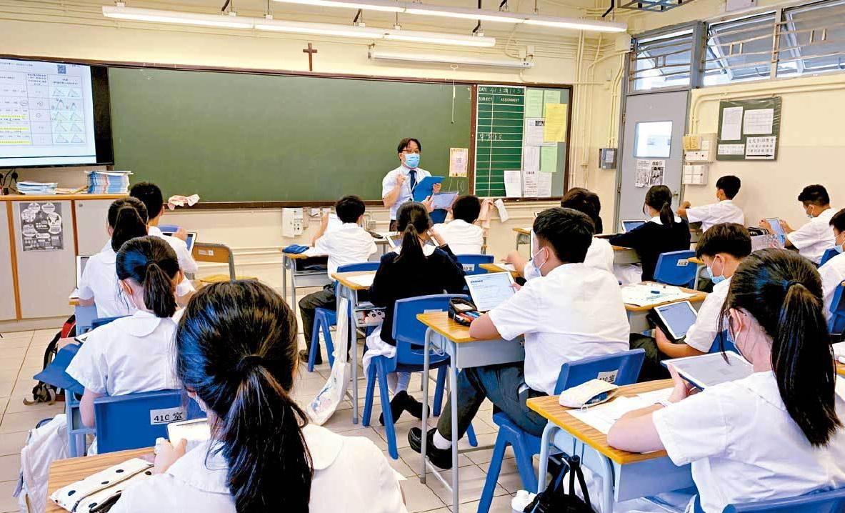 官校教師准在學大學生申請  欠教育證書可「後補」