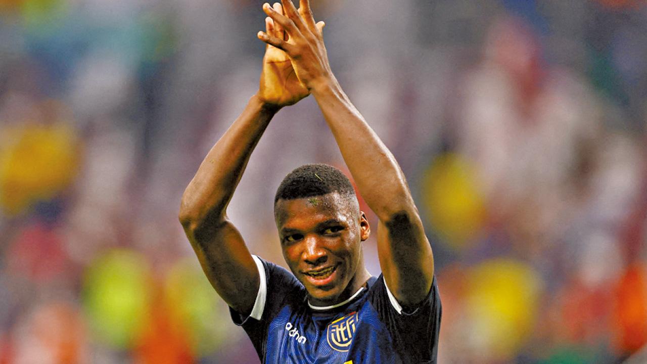 卡斯度破紀錄11.5億元投車仔