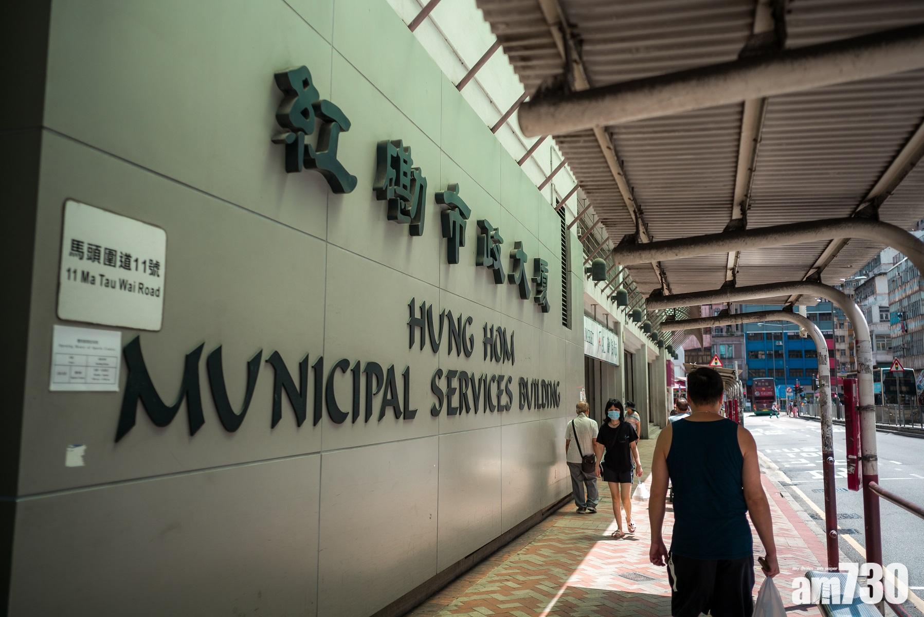 紅磡89歲婆婆衣物包裹53萬元藏買餸車　遭3名大漢整車搶去