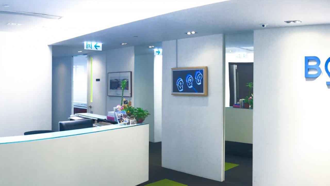 京東方精電(710)