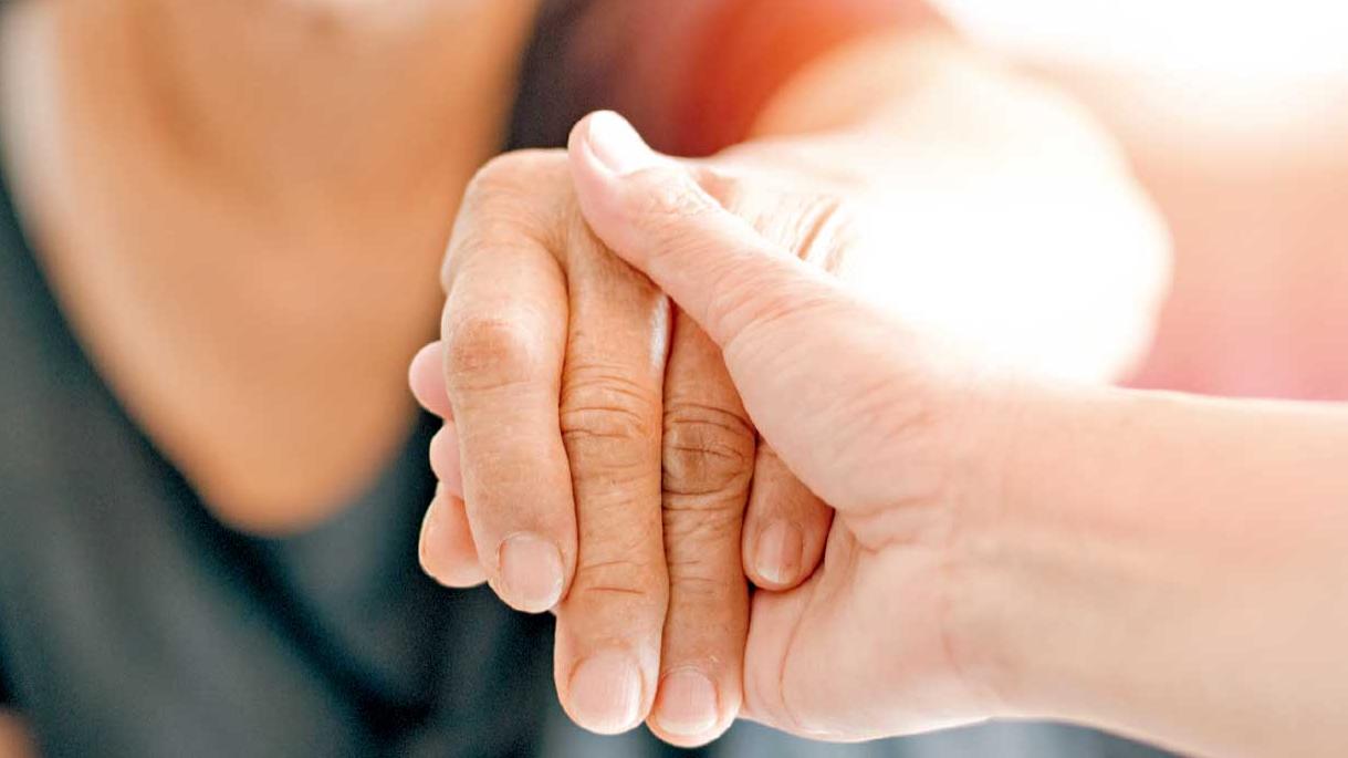 HIV感染長者 心理支援+藥物治療助控病