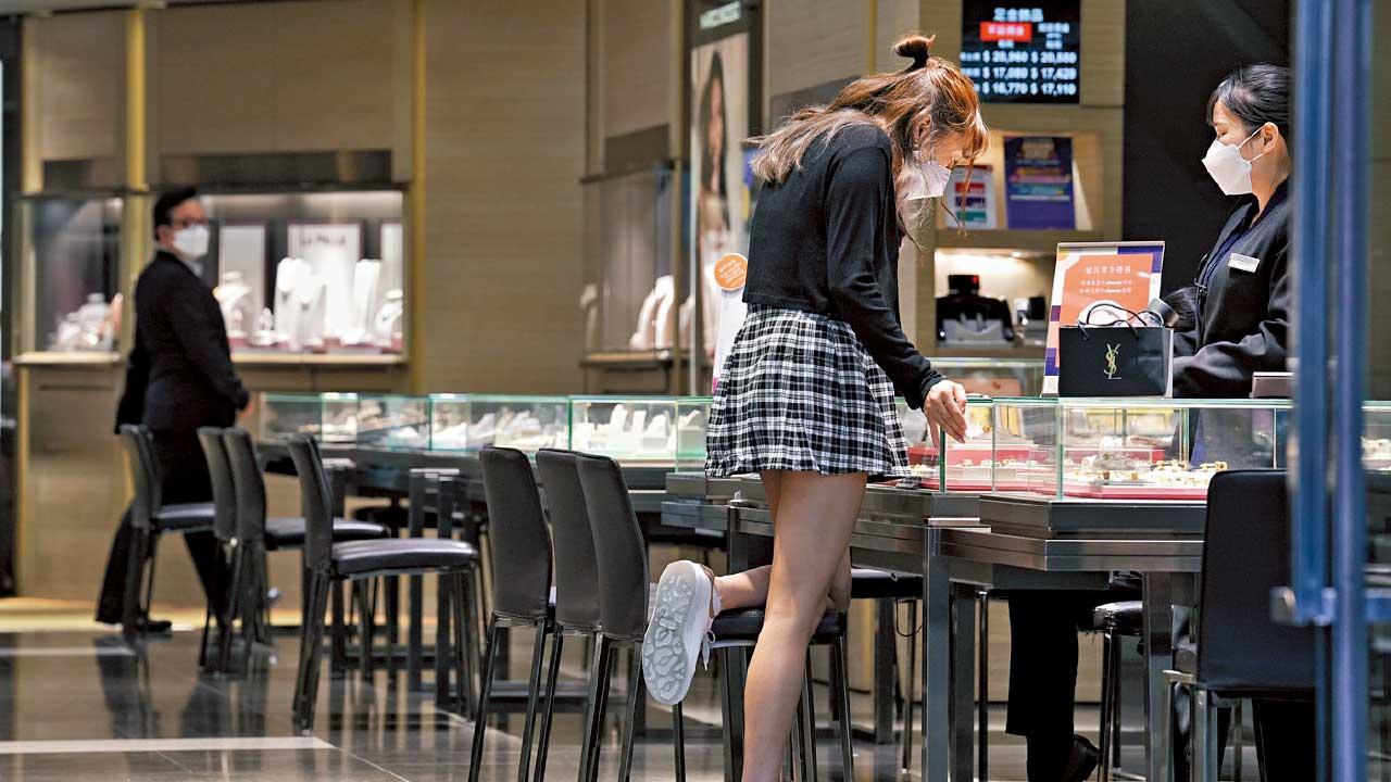 本港6月零售業總銷貨價值