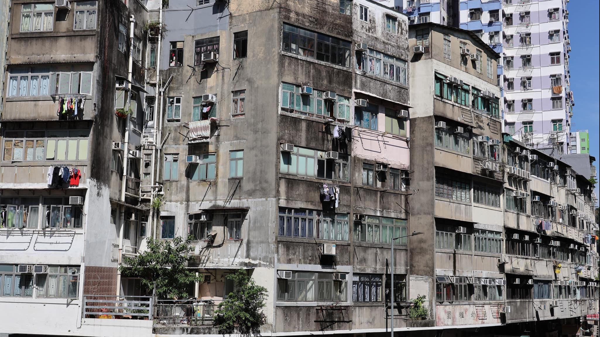 樓宇滲水問題困擾不少住戶。(屋宇署FB)