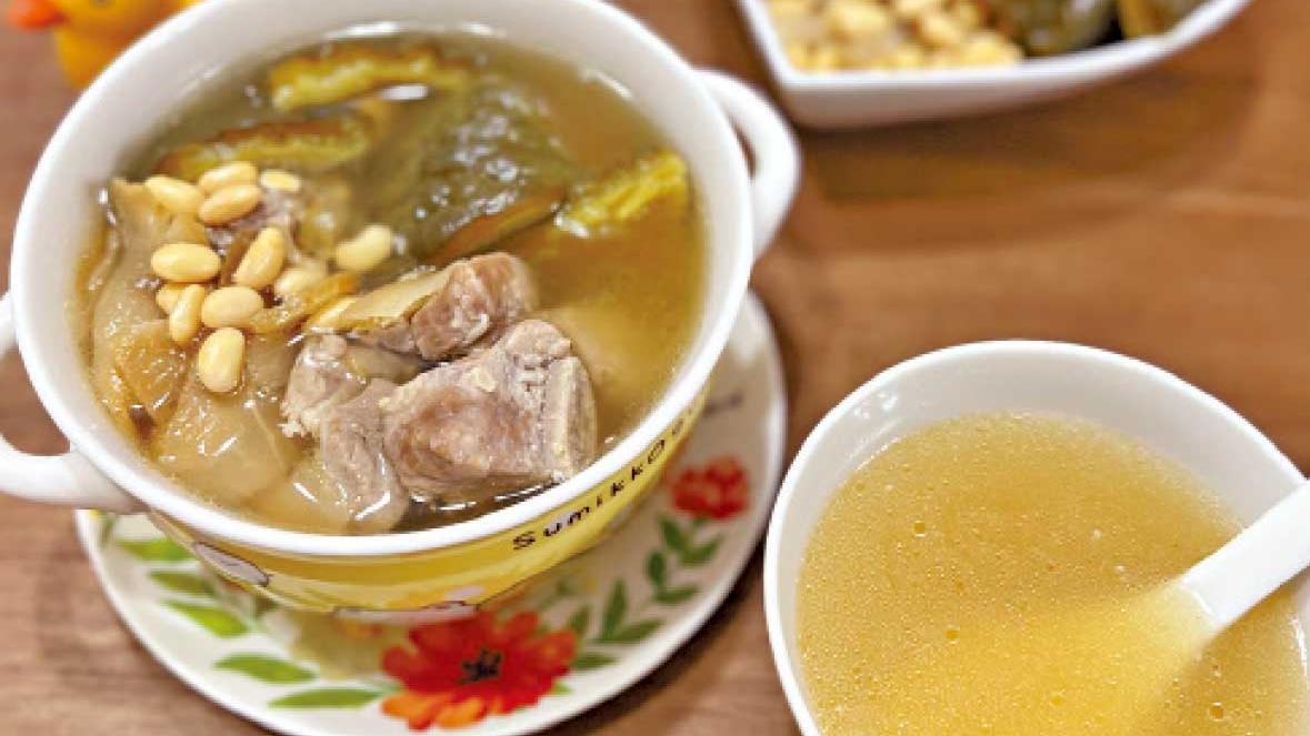 黃豆涼瓜佛手排骨湯