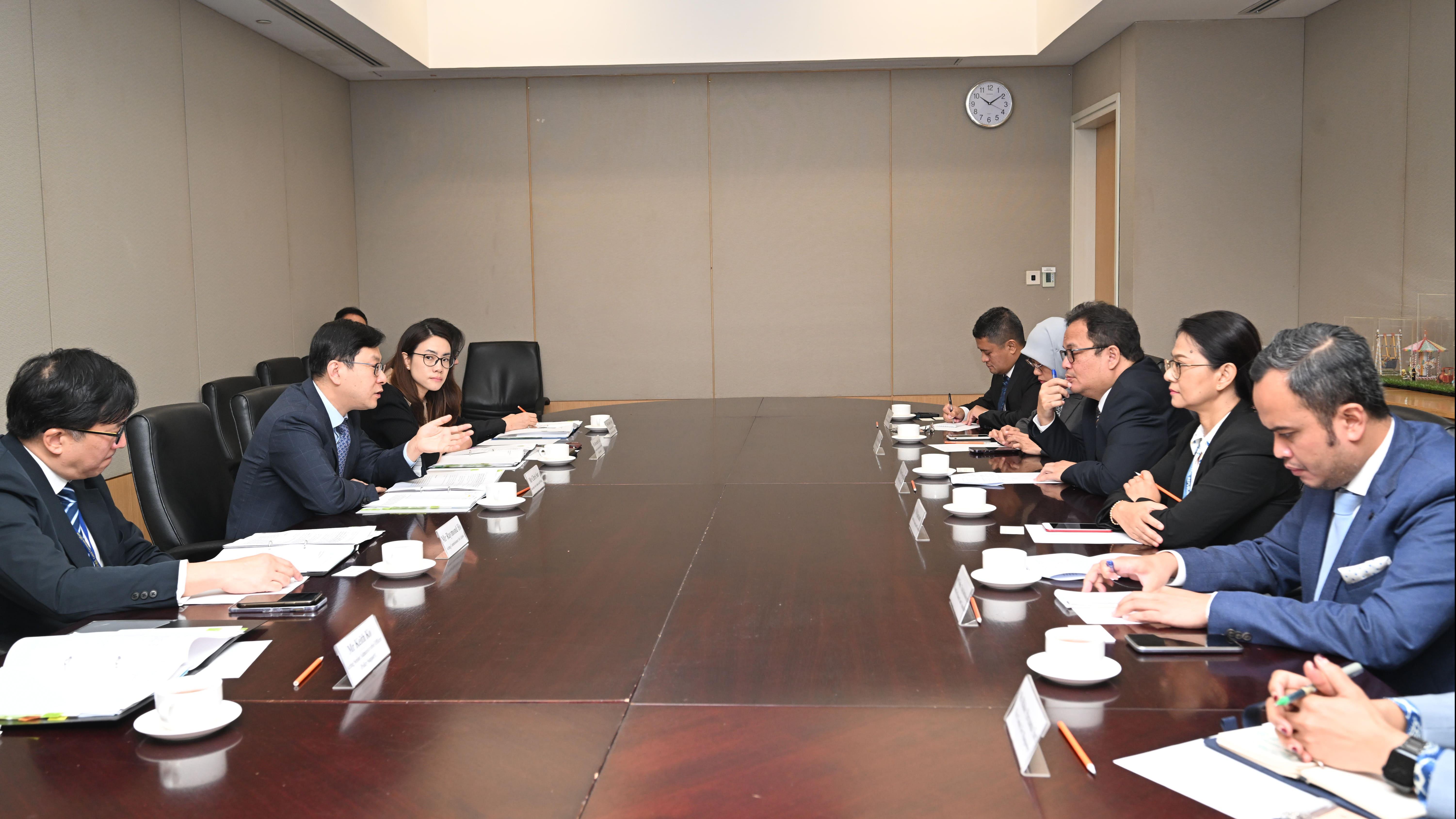 印傭零收費｜印尼駐港領事澄清﹕印傭來港工作收費架構不變(政府新聞處圖片)