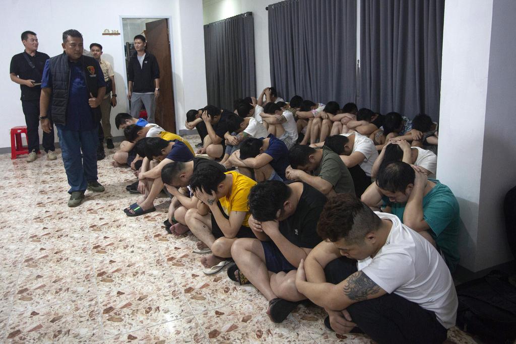 印尼警方拘捕88名中國公民，指他們涉嫌從事網上情緣詐騙。(美聯社)