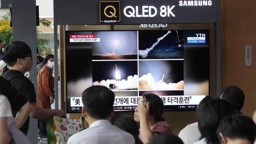 北韓稱發射兩枚導彈作模擬對南韓發動核攻擊。(美聯社)