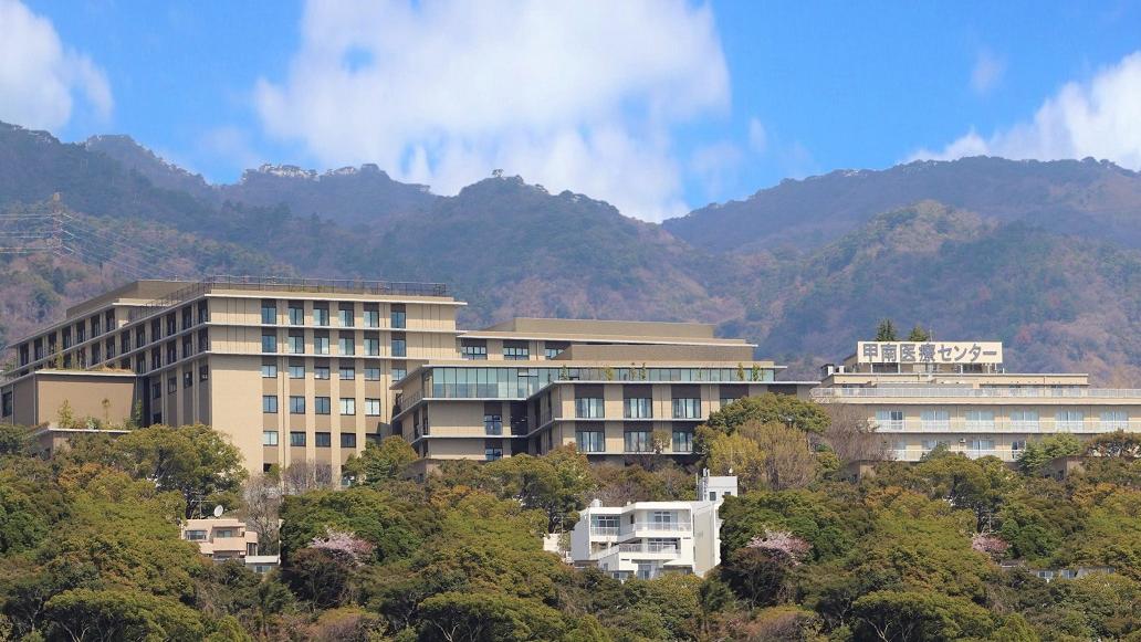 被指長時間工作引致醫生自殺事件的醫療中心。(網頁圖片)