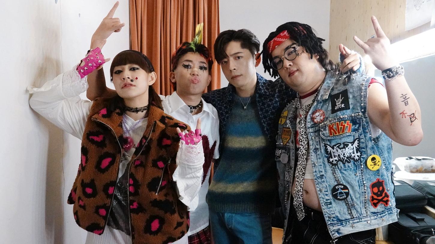 呂爵安化身精靈與《膠戰》阿正、珈其同肥腸拍新歌MV    Jeffery與Hillary太靚被嫌棄