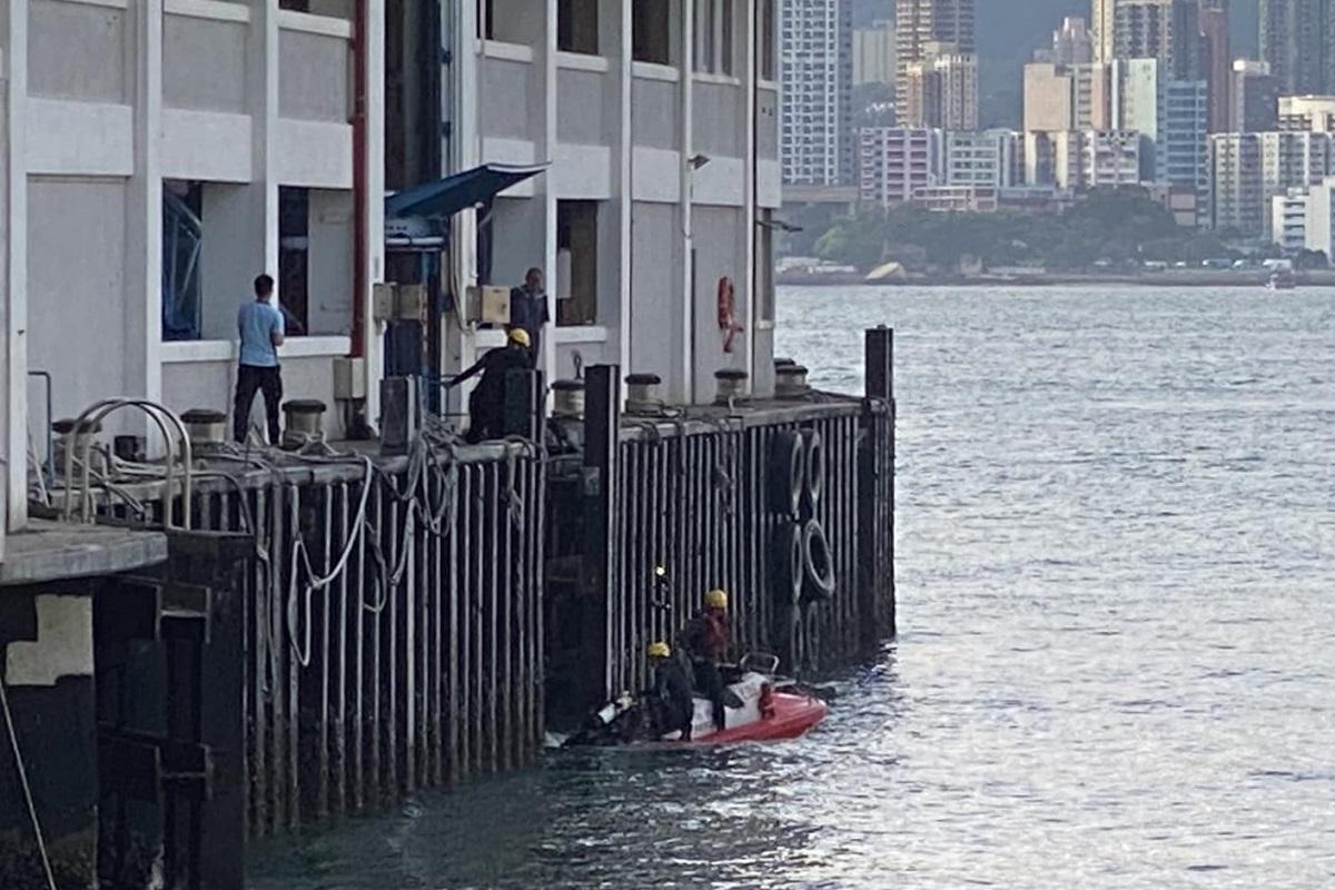 北角兩名男子釣魚誤殺案 死者家屬認屍互相攙扶離去