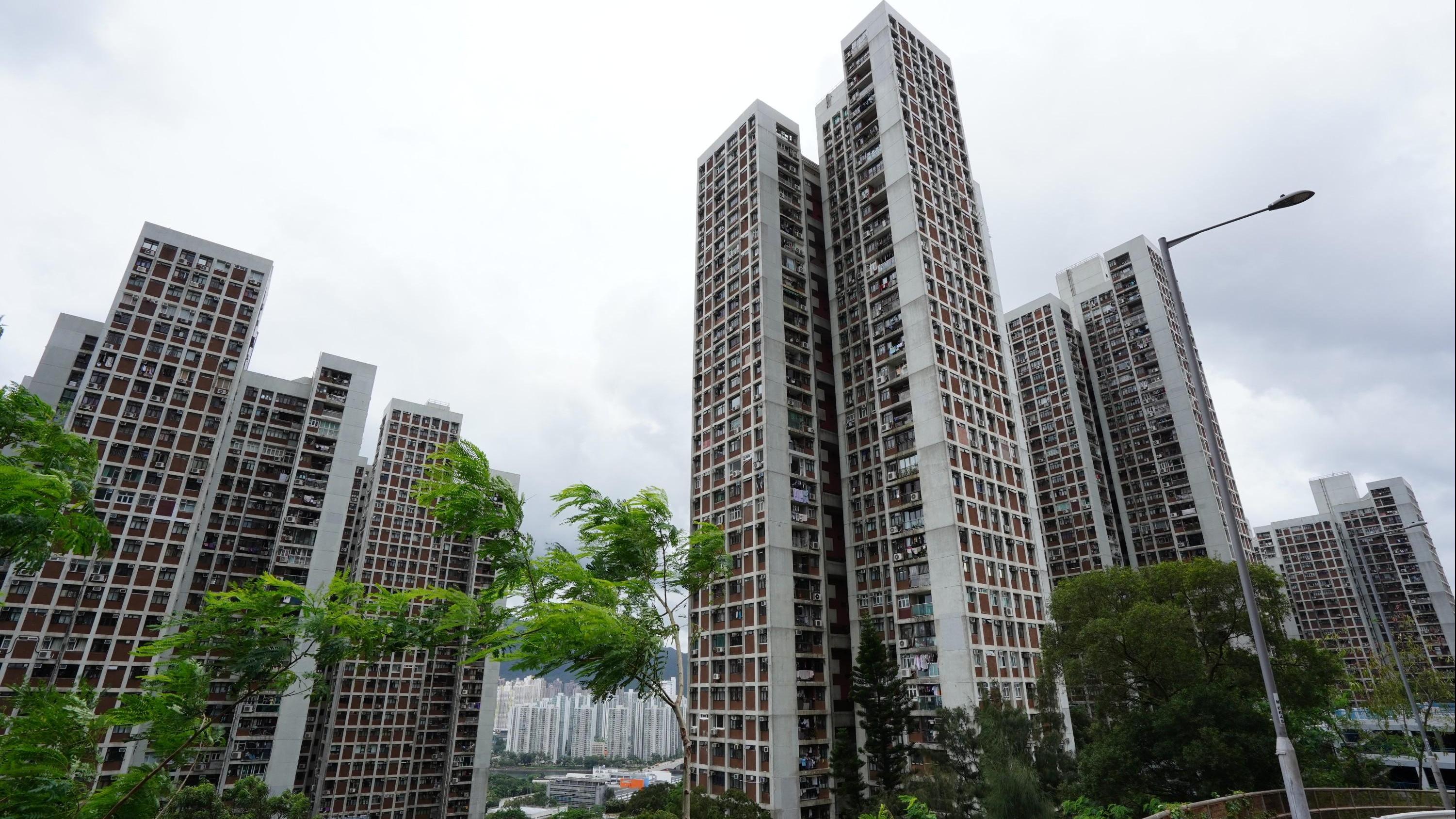 火炭居屋穗禾苑高層兩房戶，以440萬元易手，呎價8,000元。