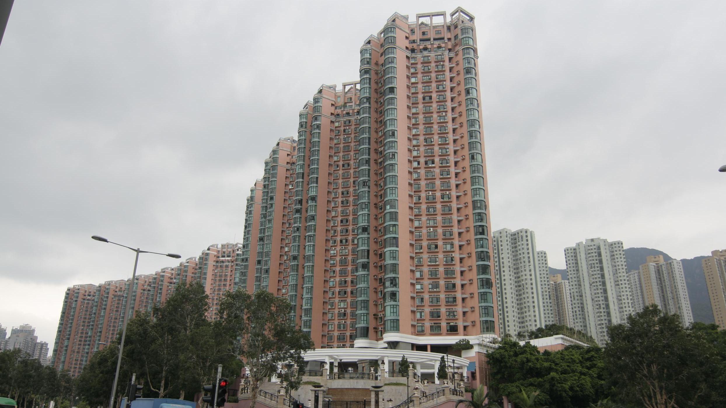 馬鞍山雅典居海景三房戶業主持貨3年沽售，帳面獲利31萬元離場，樓價期內僅升4%。