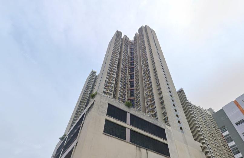 葵涌欠債兄與弟爭執後，到梯間上吊送院搶救。(Google Map)