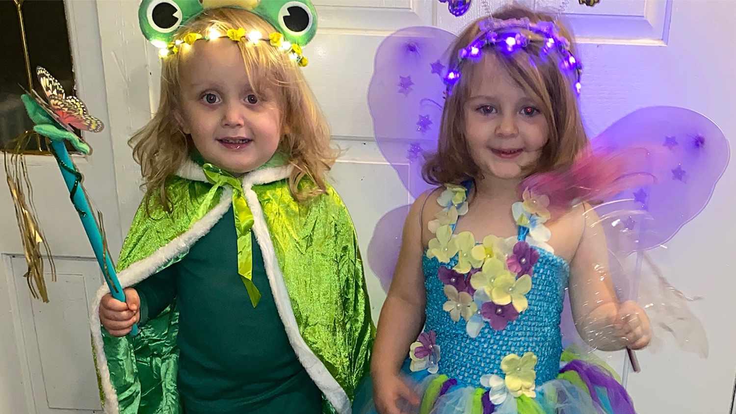 佛州4歲雙胞胎匿玩具箱瞓覺，箱蓋意外合上窒息身亡。(FB)