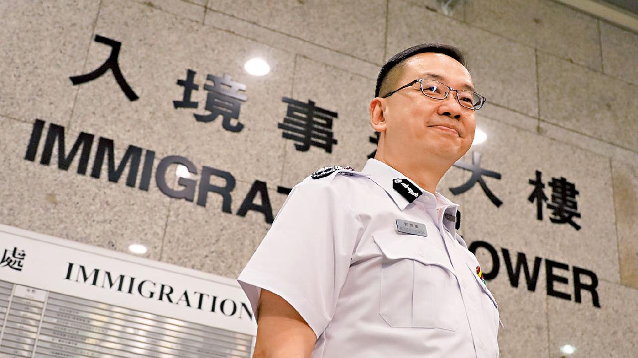 新入境處長郭俊峯就任 相信偽證問題得以解決