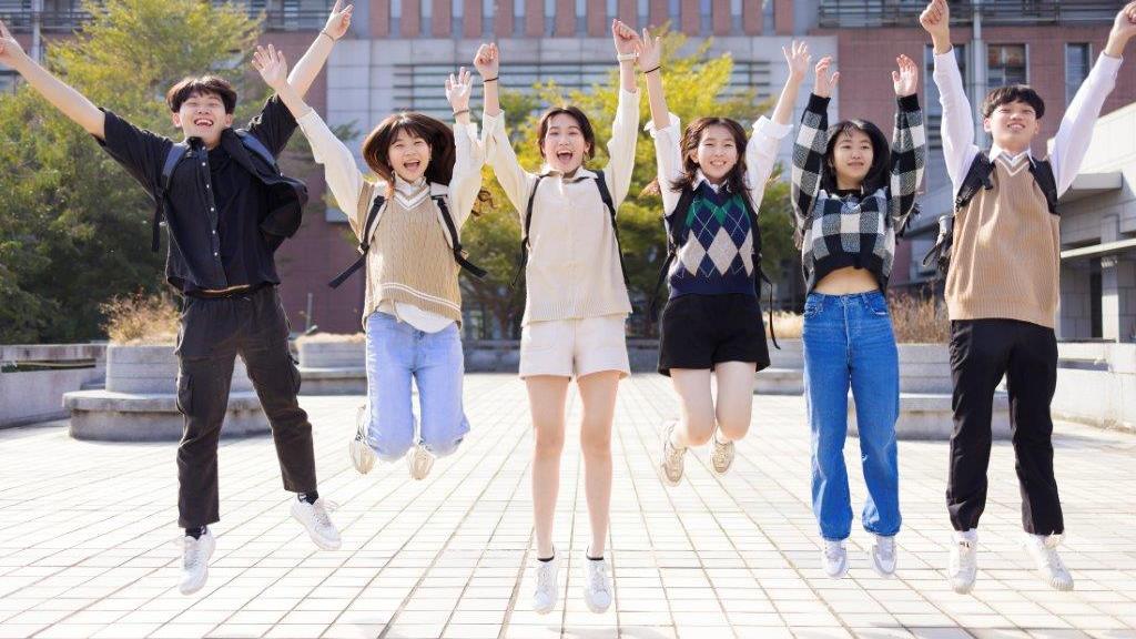 加強青年品德與價值觀教育