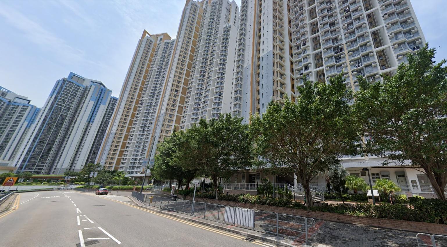 牛頭角彩德邨傳出屍臭味 揭獨居中年婦倒斃單位