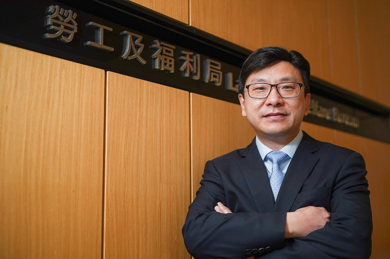 孫玉菡指當局會參與申請輸入外勞招聘過程 僱主倘造假1年不得再申請罰則合理。(資料圖片/李睿哲攝)