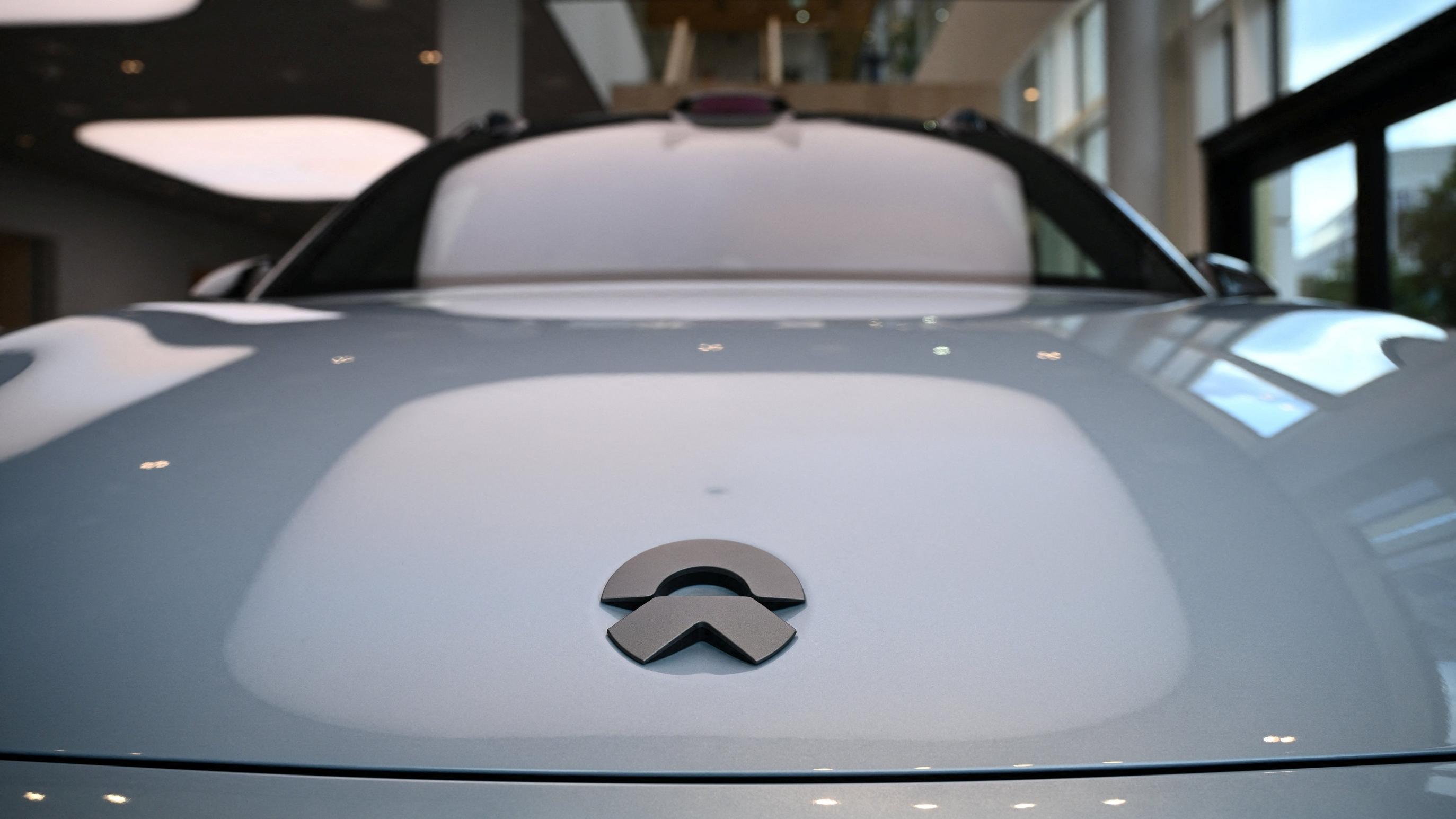 公司抽水｜蔚來擬發債籌78億 股價瀉