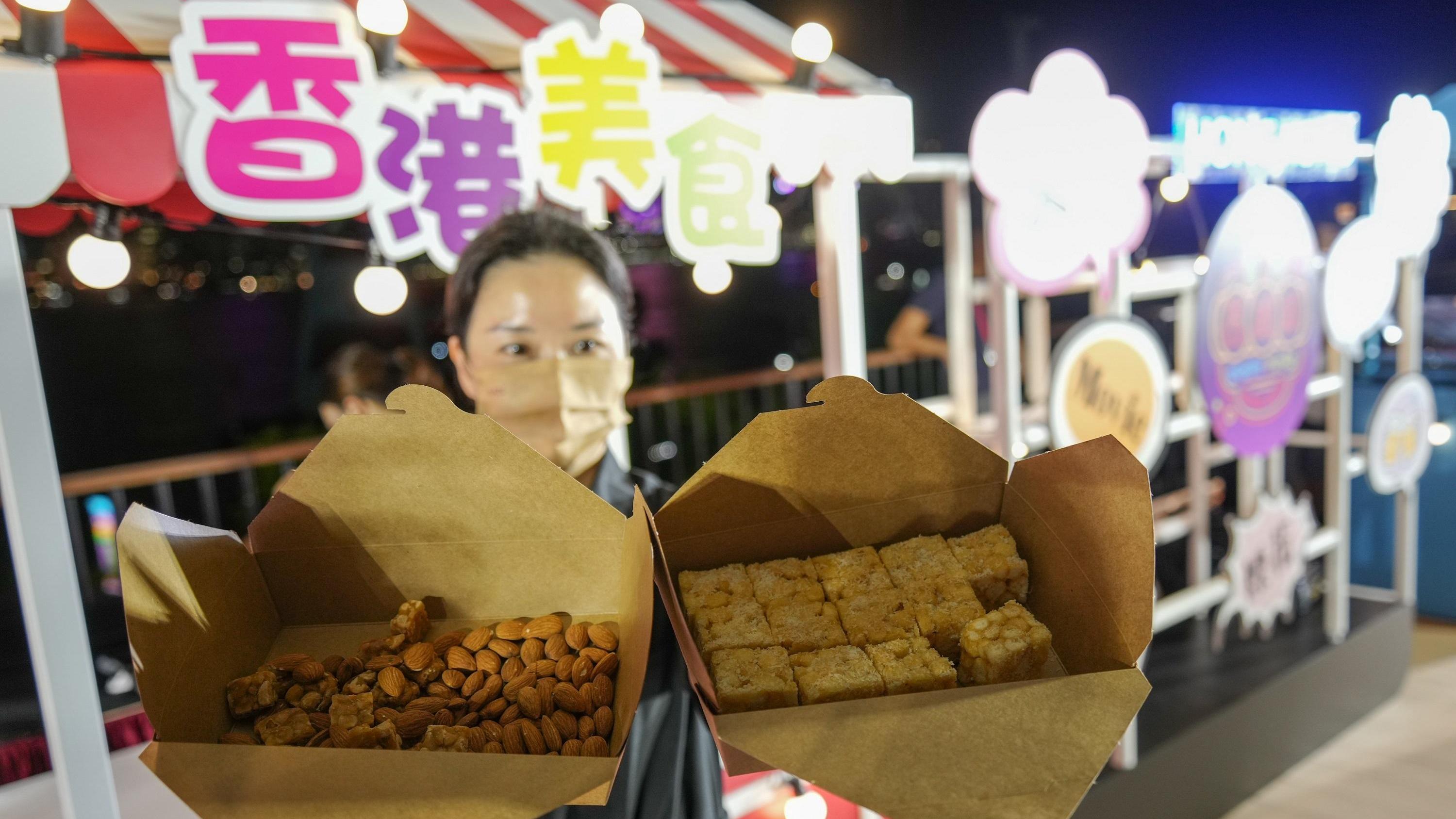 香港夜繽紛｜消防處稱符要求可在戶外明火煮食　飲食業促進一步拆牆鬆綁(資料圖片/李睿誓攝)