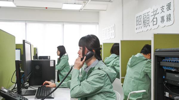 社署照顧者支援專線首日接獲逾370個來電　90%屬壓力管理問題等