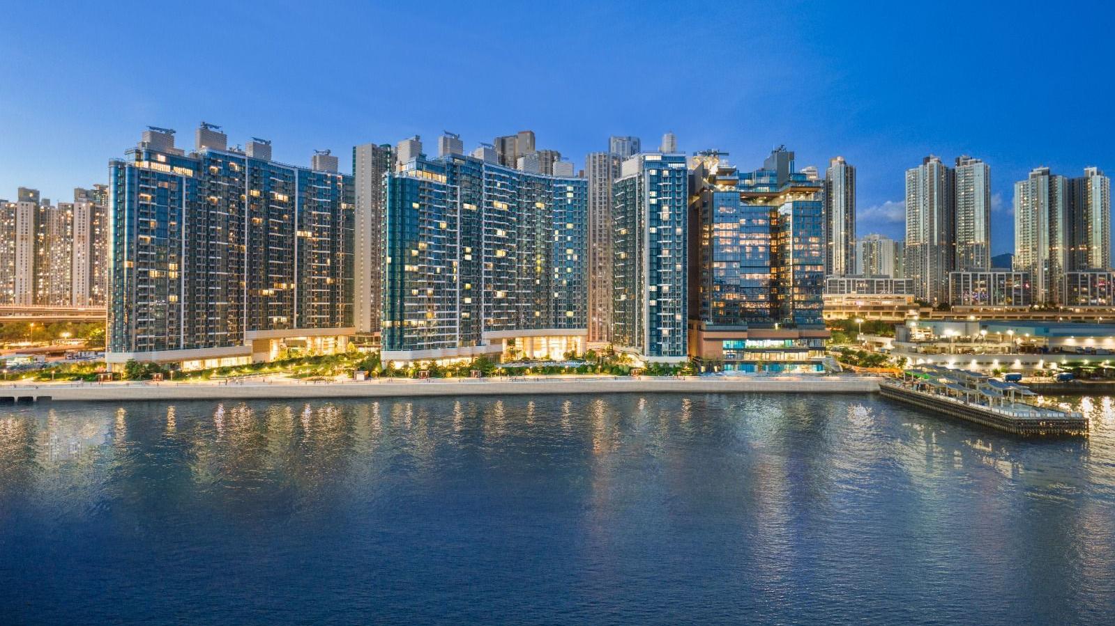 一手成交｜維港滙I單日連錄2宗大額買賣 呎價最高3.16萬