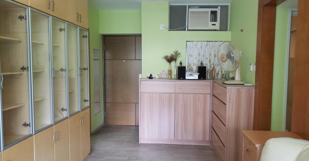 單位附有不少儲物櫃，實用新淨。(代理提供)