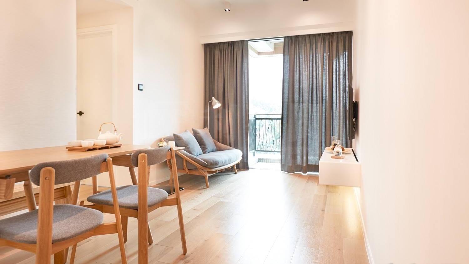 單位裝修雅緻新淨，附設露台。(代理提供)