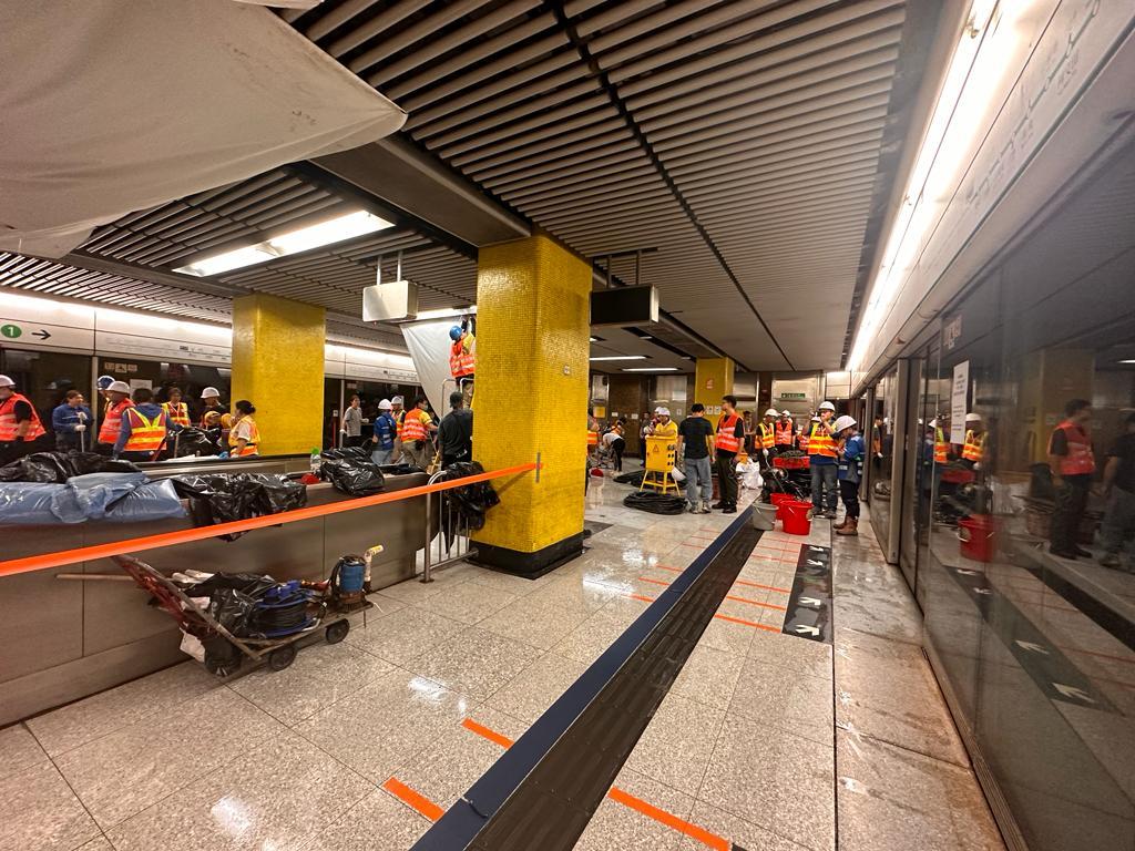 黑雨｜港鐵黃大仙站重開月台仍漏水 觀塘綫全綫恢復服務