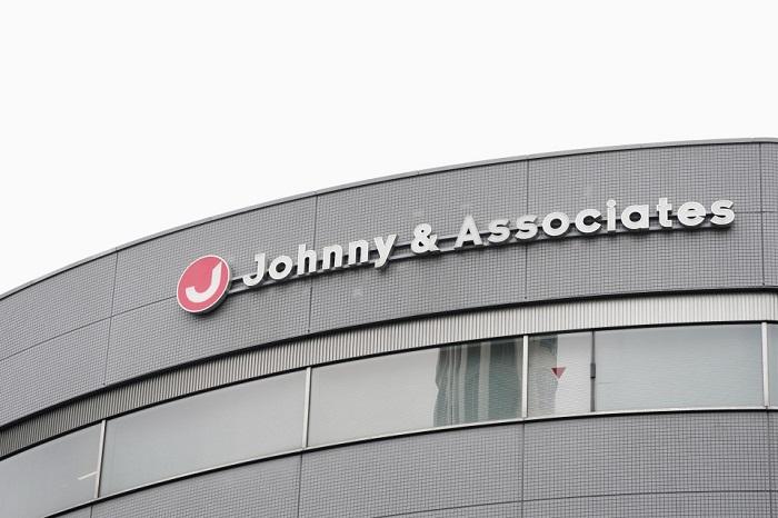 尊尼性侵愈爆愈大 Johnny喜多川強扯藝人廁所侵犯