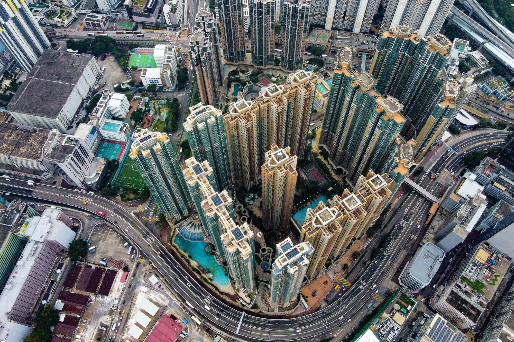 股市樓市不振攪夜市 恐成「朝三暮四」翻版