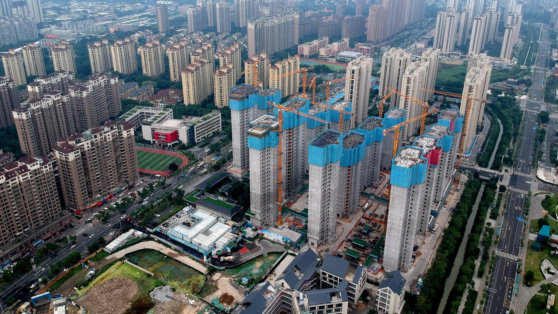 內地政策釋放購買力救市  香港何時？