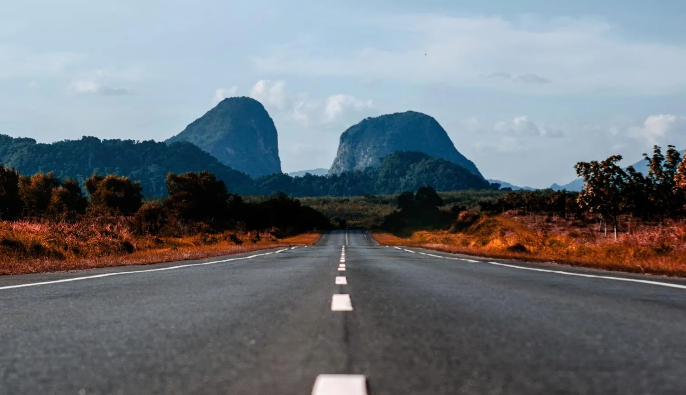 美國36歲殘障女自駕遊開到半路沒油　兩名女童親睹姨姨活活熱死