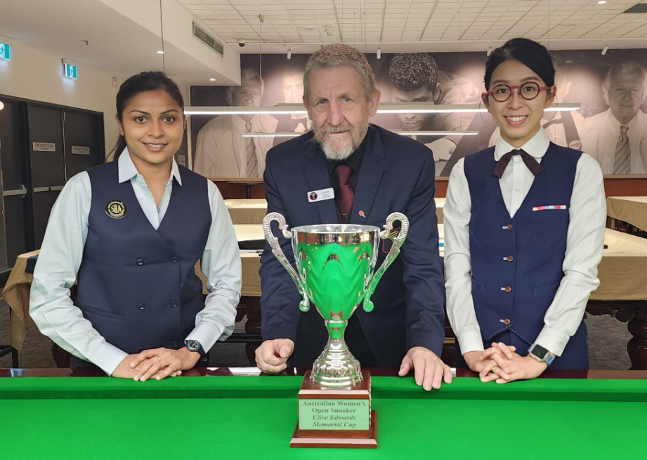 香港桌球好手吳安儀今日（10日）在澳洲女子桌球公開賽決賽，以4:1力挫印度球手卡蔓妮，相隔年半再度稱后，亦是「四眼Cue后」歷來第18個女子職業賽錦標。(網上圖片)