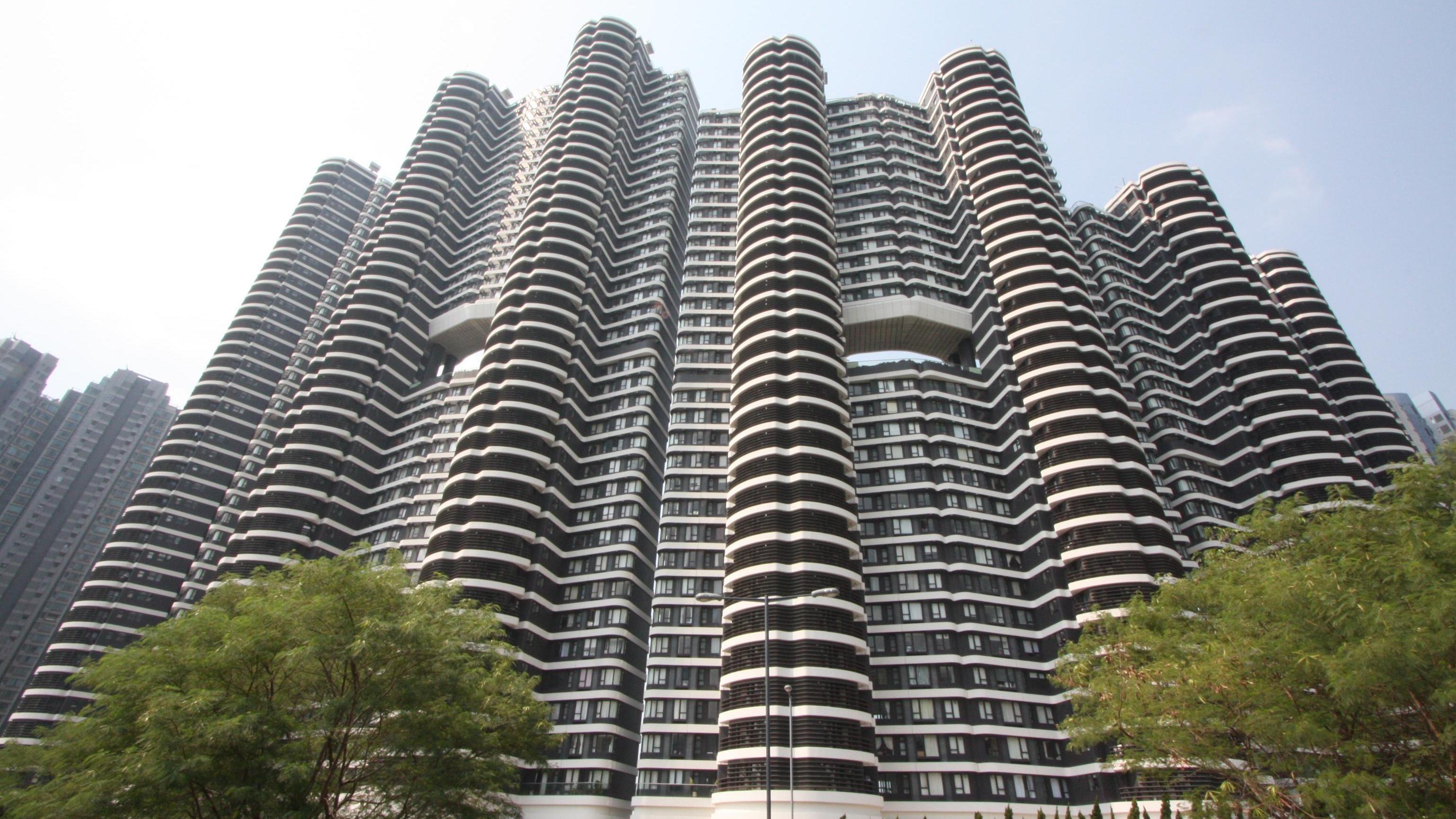 前TVB新聞主播趙海珠及丈夫陳昊言持有的貝沙灣豪宅，於今年4月淪為銀主盤，最新消息指該單位將劈價千萬元，以3,500萬元開拍。(資料圖片)