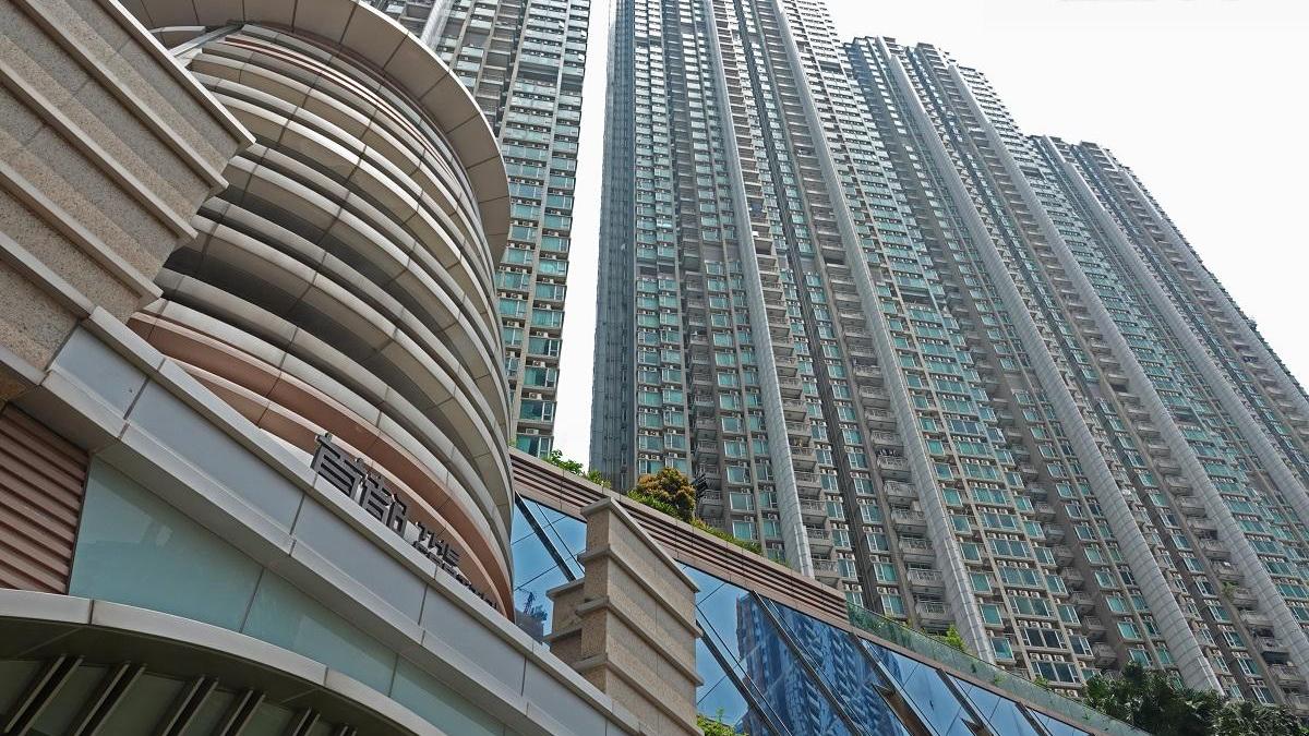 將軍澳日出康城首都套三房連儲物房園景戶，最新以778萬元易手。