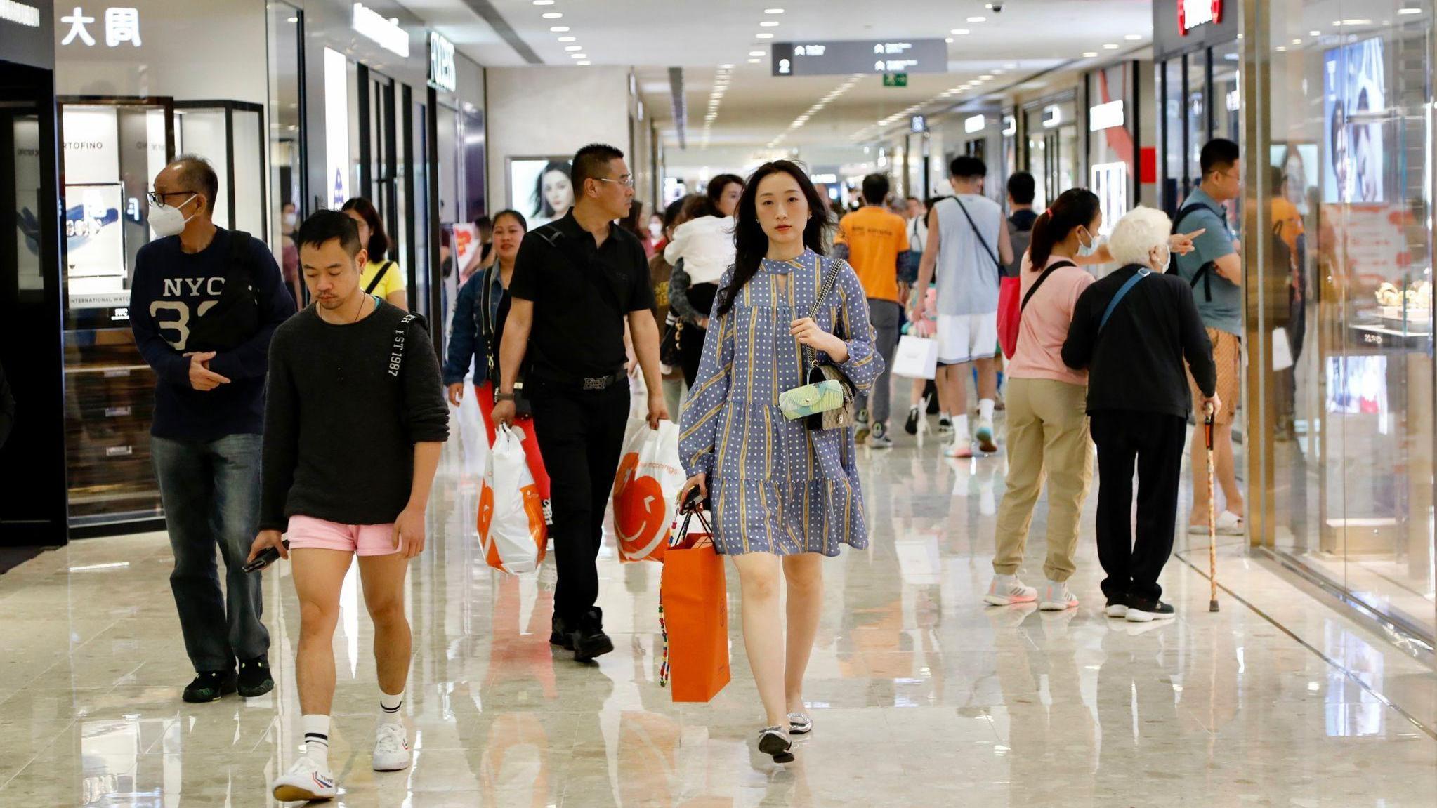 消費市道丨Adyen發表《簡化銷售季節》白皮書 Adyen香港區主管鄧啟俊：統一商務部署 改善消費體驗 捕捉旺季機遇