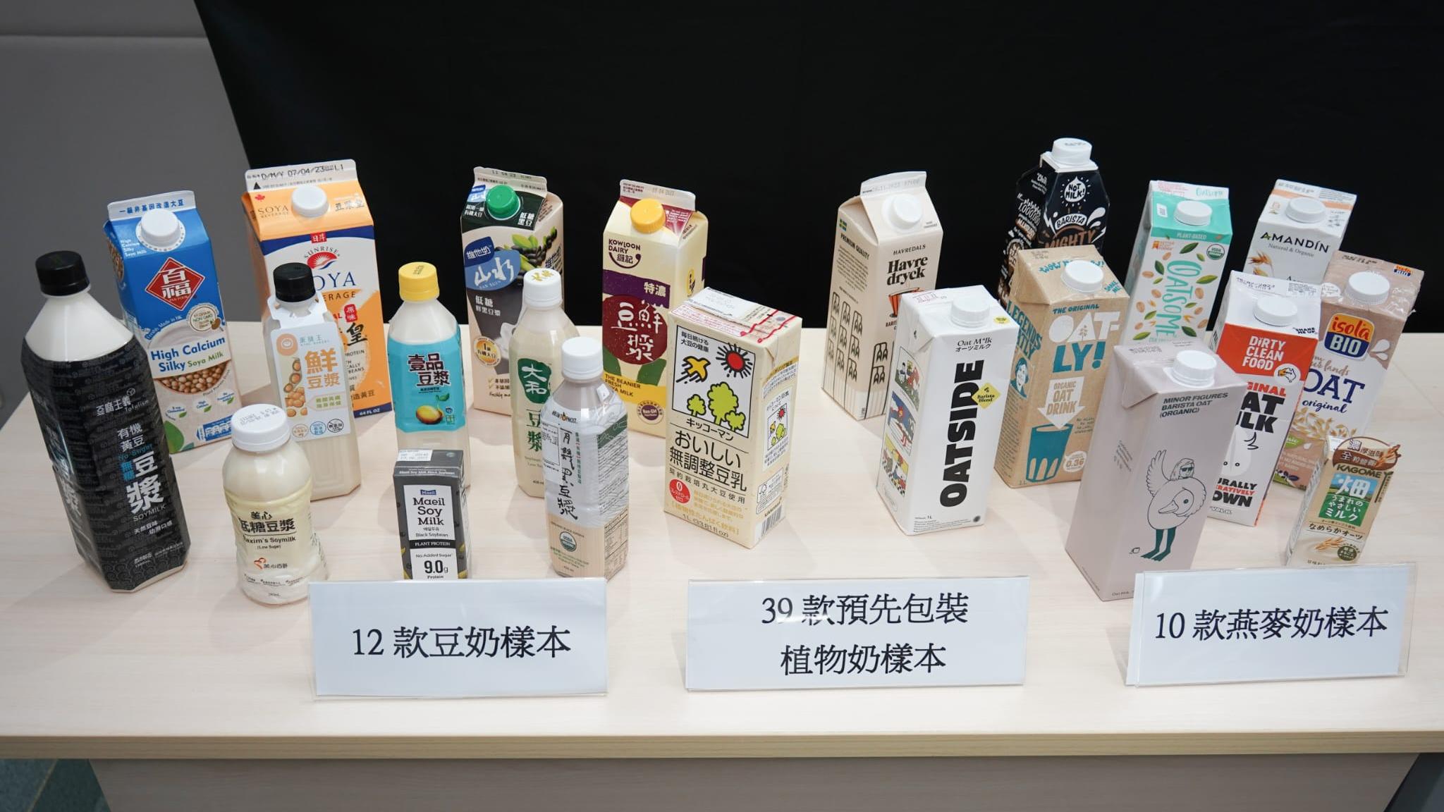 消委會檢測發現，125杯椰子奶鈣含量等同1杯低脂奶，指植物奶營養未必能取代牛奶。(李睿哲)