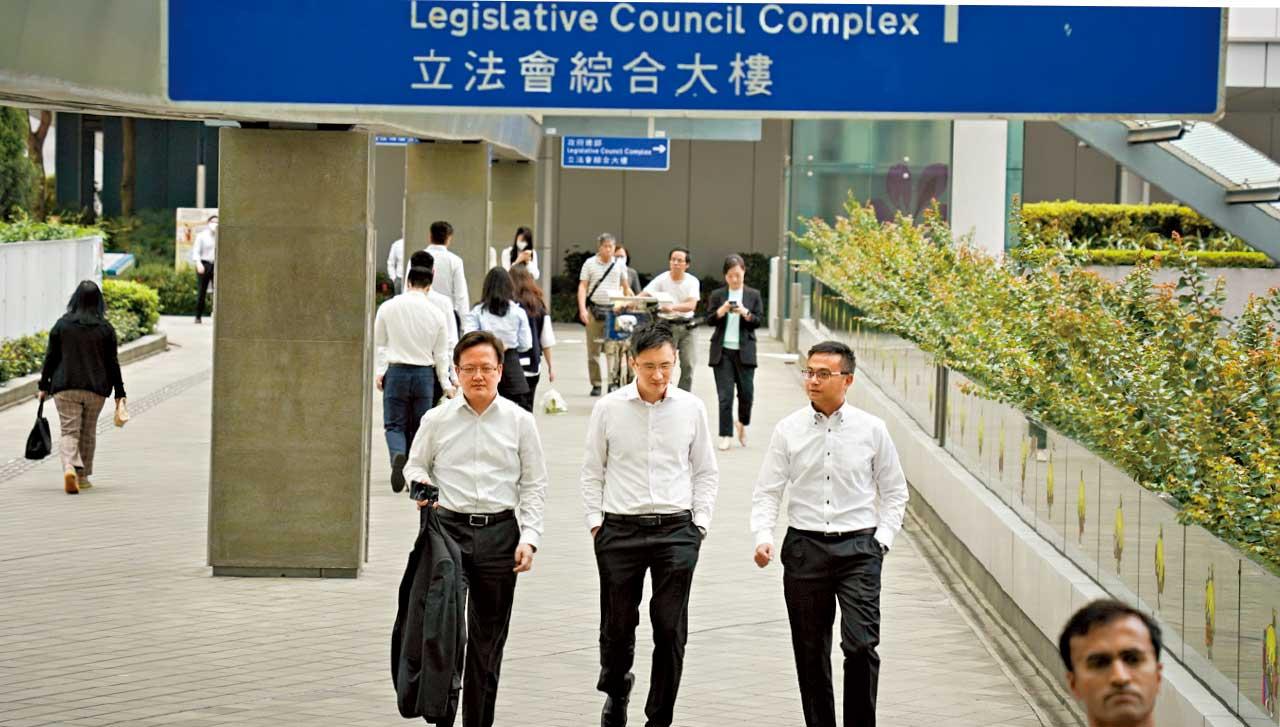 2萬人爭306個公務員職位  楊何蓓茵︰考生可做三方面準備