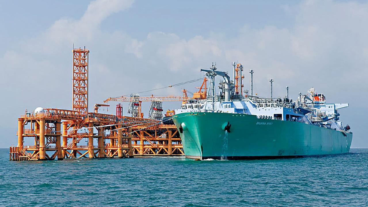 助實現減碳目標 增議價能力 中電港燈首個海上天然氣接收站啟用