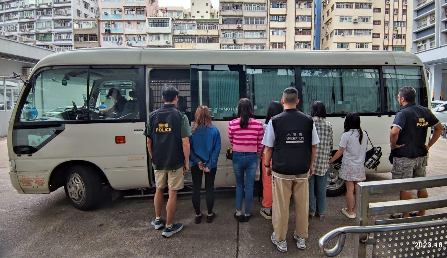 跨部門旺角反黑工拘15人 包括14名內地及外籍女