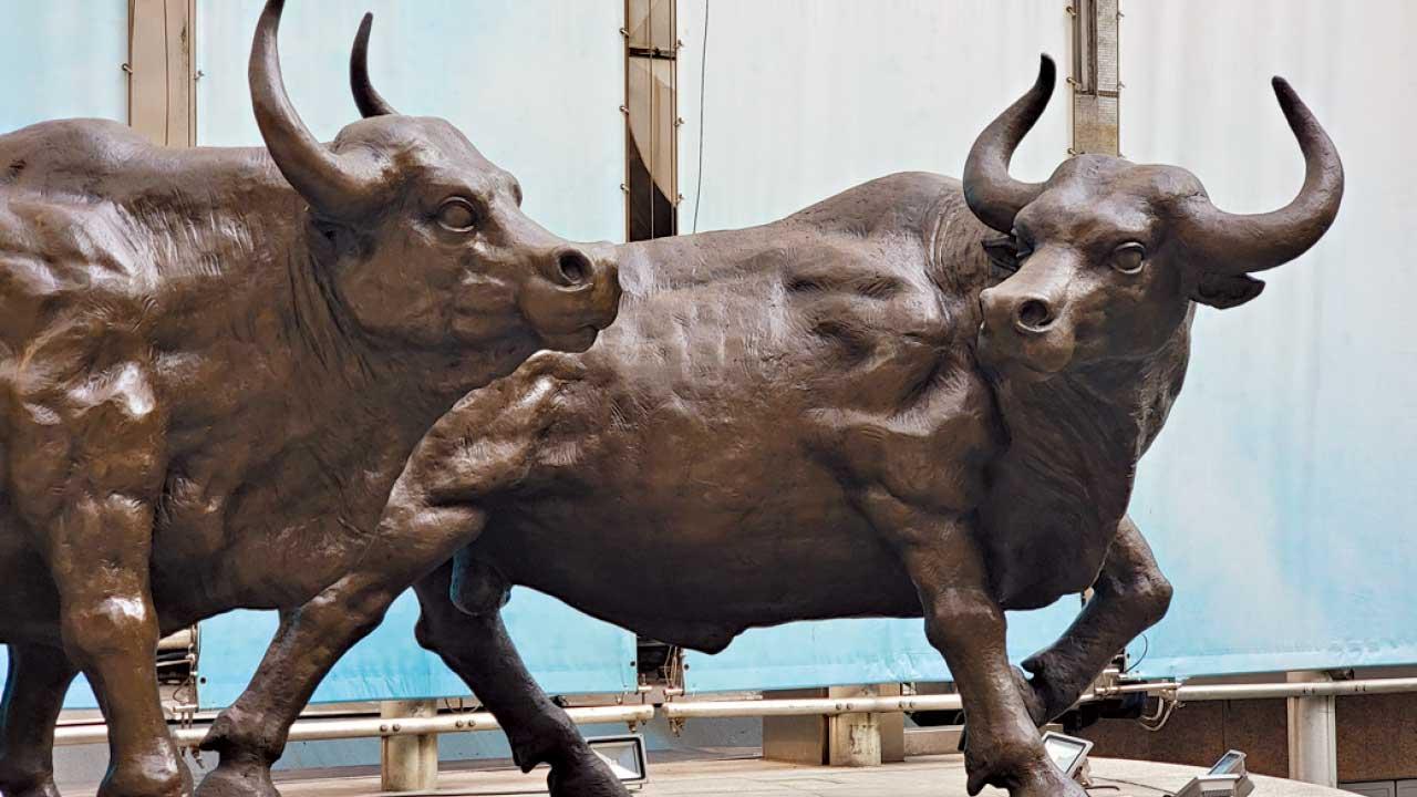 內地經濟穩步向前  股票逢低買進