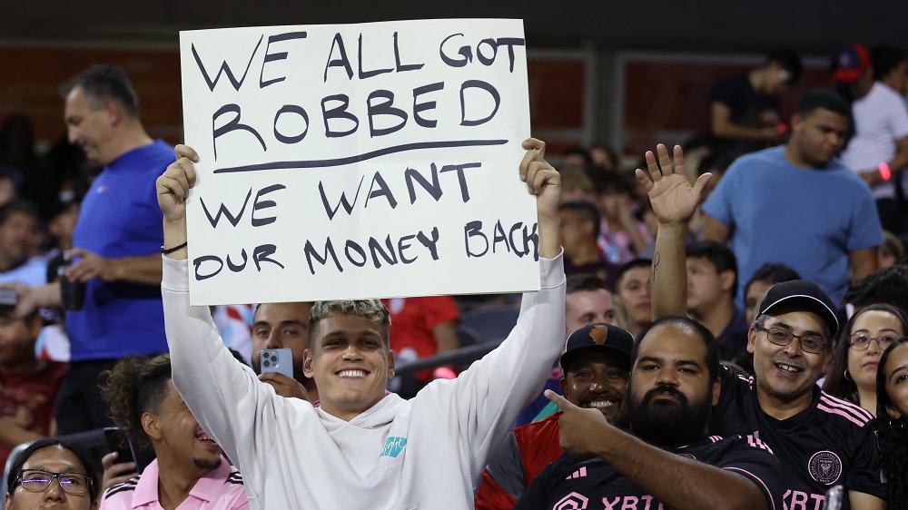 美斯繼續缺陣令邁亞密球迷失望，要求「回水」。(路透社)