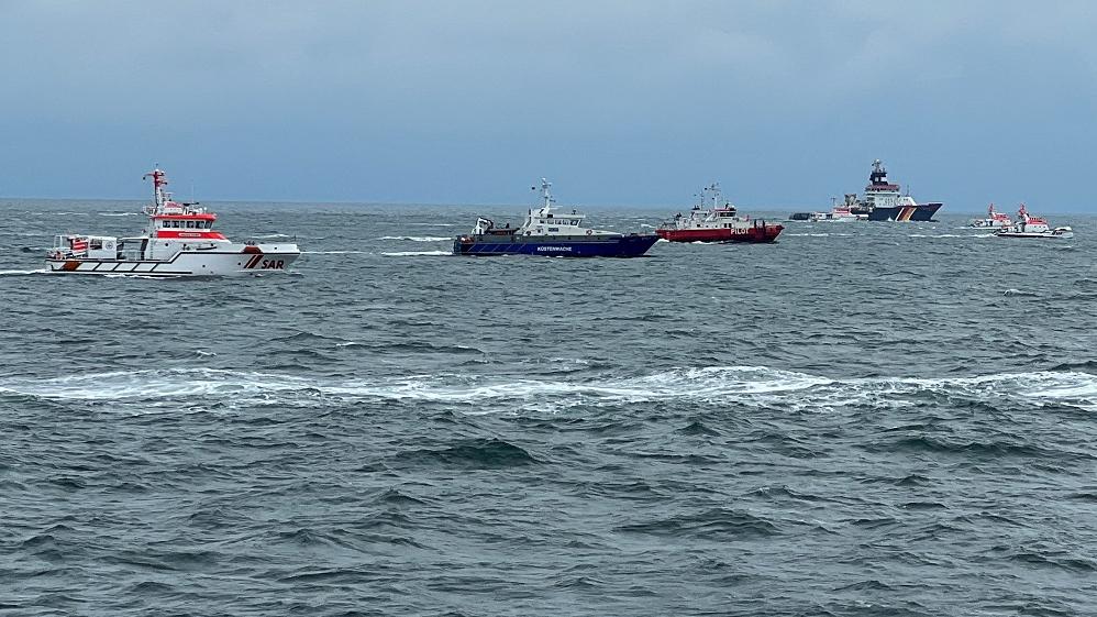 英國貨船在北海沉沒。(路透社)