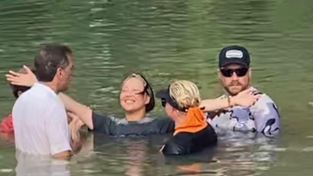 以巴衝突｜衛詩身在南非 分享到約旦河受洗照報平安